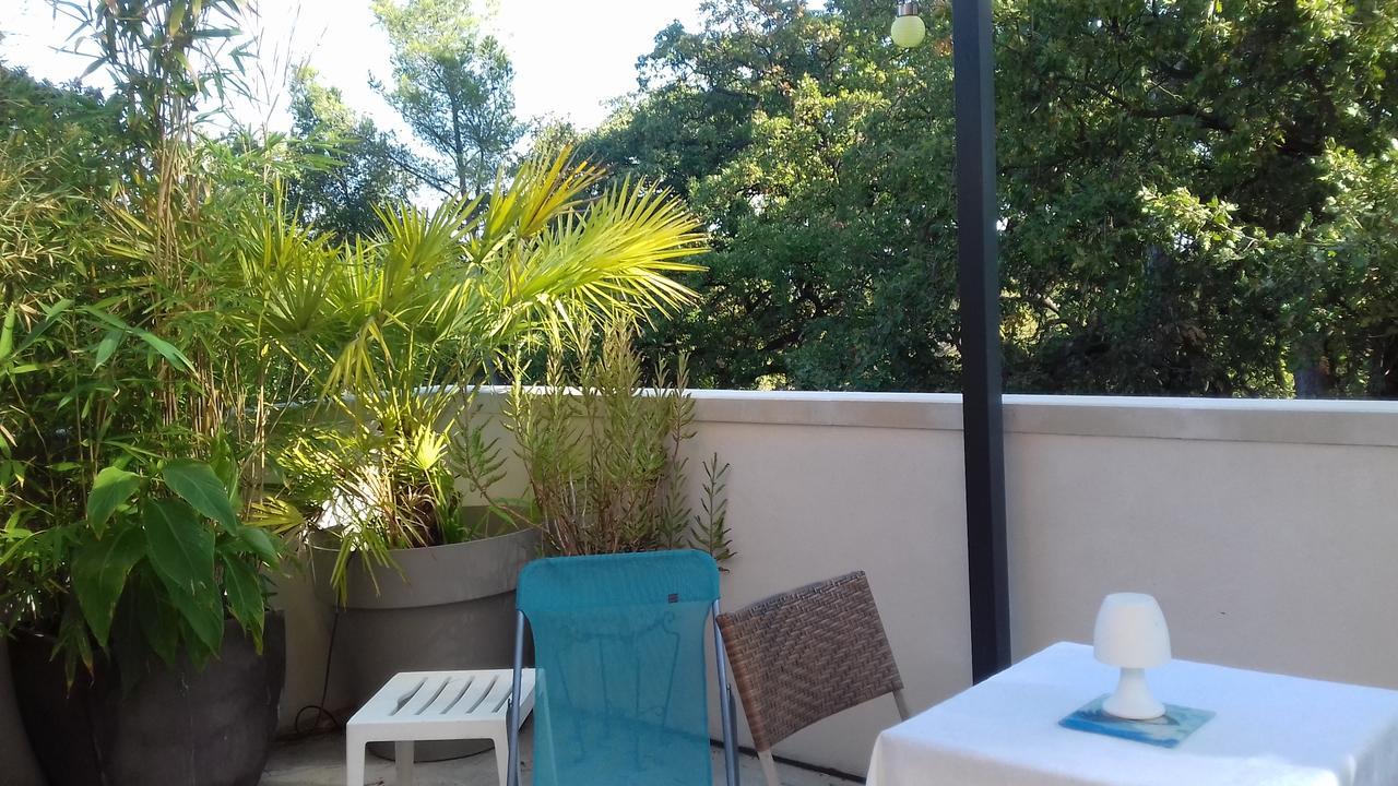 Bois Joli Bed & Breakfast Hyeres Exterior photo